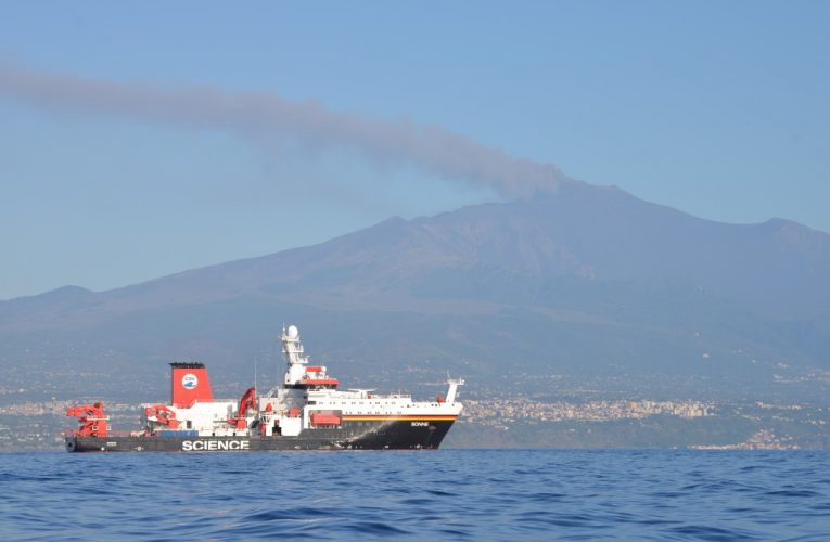 A caccia delle faglie sottomarine dell’Etna