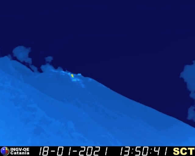 immagine telecamera termica trabocco-lavico-Stromboli-18-gennaio 2021 ore 15 circa