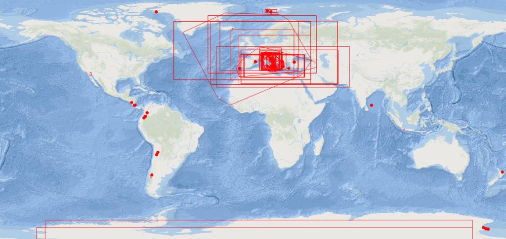 Figura 3. Copertura geografica (in rosso) dei singoli dataset consultabili da https://data.ingv.it. Alcuni dataset hanno una copertura mondiale, molti sono a scala europea, e la stragrande maggioranza sono riferiti al territorio nazionale o locale.