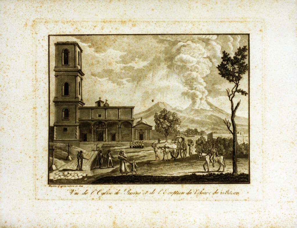 Figura 2 - Veduta della chiesa di Resina e dell'eruzione del Vesuvio del 23 ottobre 1822. Acquatinta, Certosa di San Martino, Soprintendenza Speciale per il Patrimonio Storico Artistico ed Etnoantropologico e per il Polo Museale della città di Napoli (ICCD n. 00321668 ).