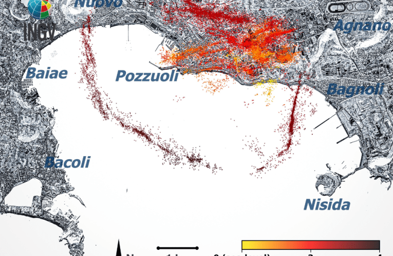 Mappa degli epicentri dei terremoti avvenuti tra gennaio 2022 e marzo 2025 nell’area Flegrea identificati e localizzati attraverso l’IA. I colori indicano la profondità dei terremoti come indicato nella palette dei colori. (crediti: Xing Tan, Anna Tramelli, Sergio Gammaldi)